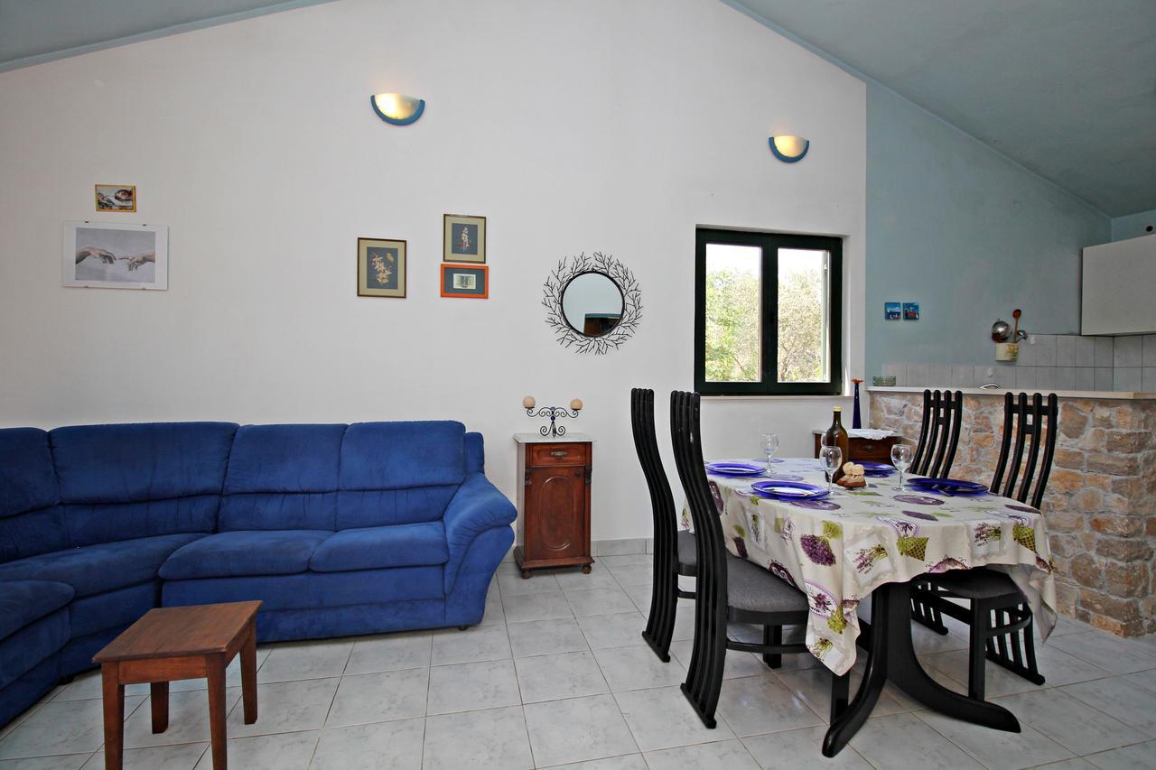 Guest House Beverin Сали Екстериор снимка